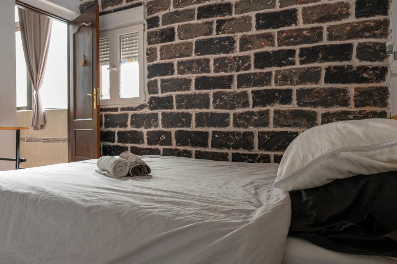 Drago Hostel Icod De Los Vinos Exterior photo